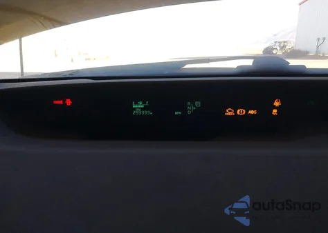 2005 Toyota Prius z USA, uszkodzony, nr VIN JTDKB20U950119920